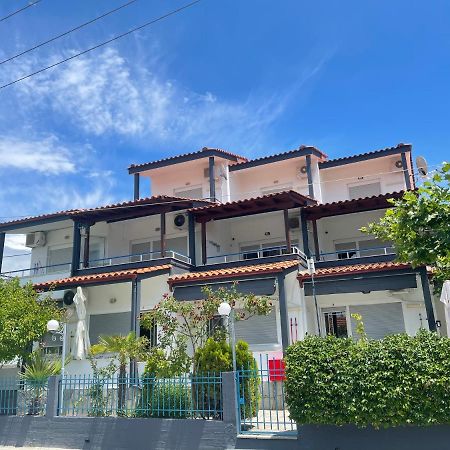 Artemis Hotel Apartments Керамоти Екстериор снимка