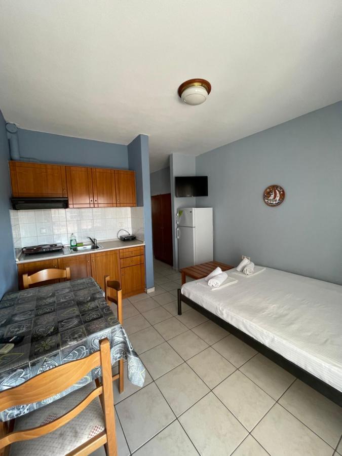 Artemis Hotel Apartments Керамоти Екстериор снимка